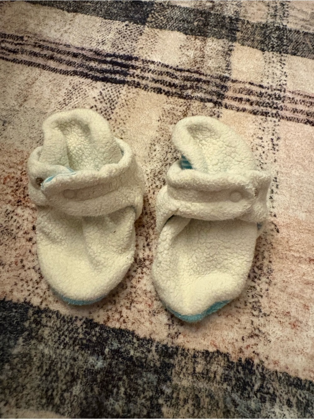 Zutano Fleece Booties- White and Blue